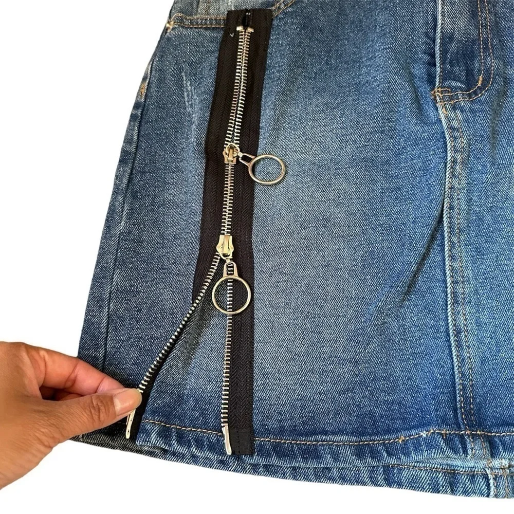 Signature8 Denim Skirt Zipper Detail Mini Small NWOT - Picture 3 of 6